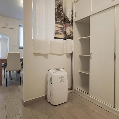 Apartmán 1 Bedroom Awesome In *