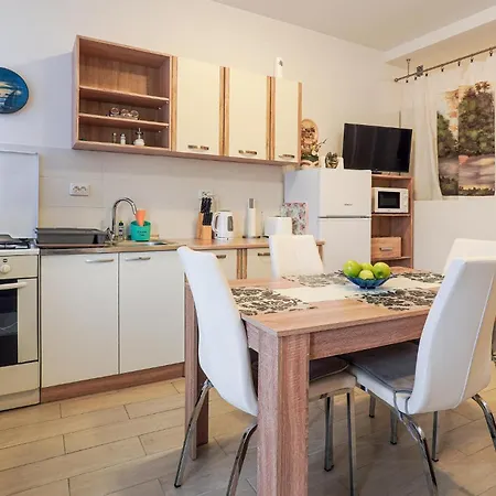 1 Bedroom Awesome In