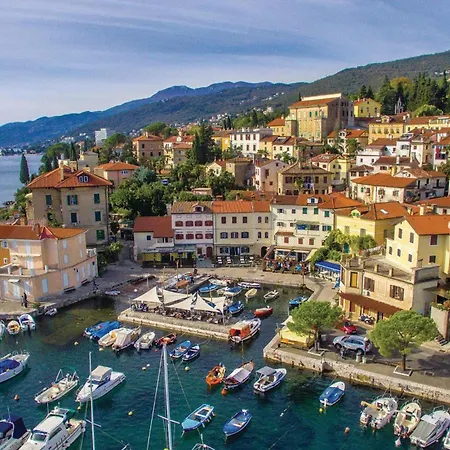 Apartmán 1 Bedroom Awesome In *