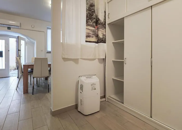 Appartamento 1 Bedroom Awesome In *